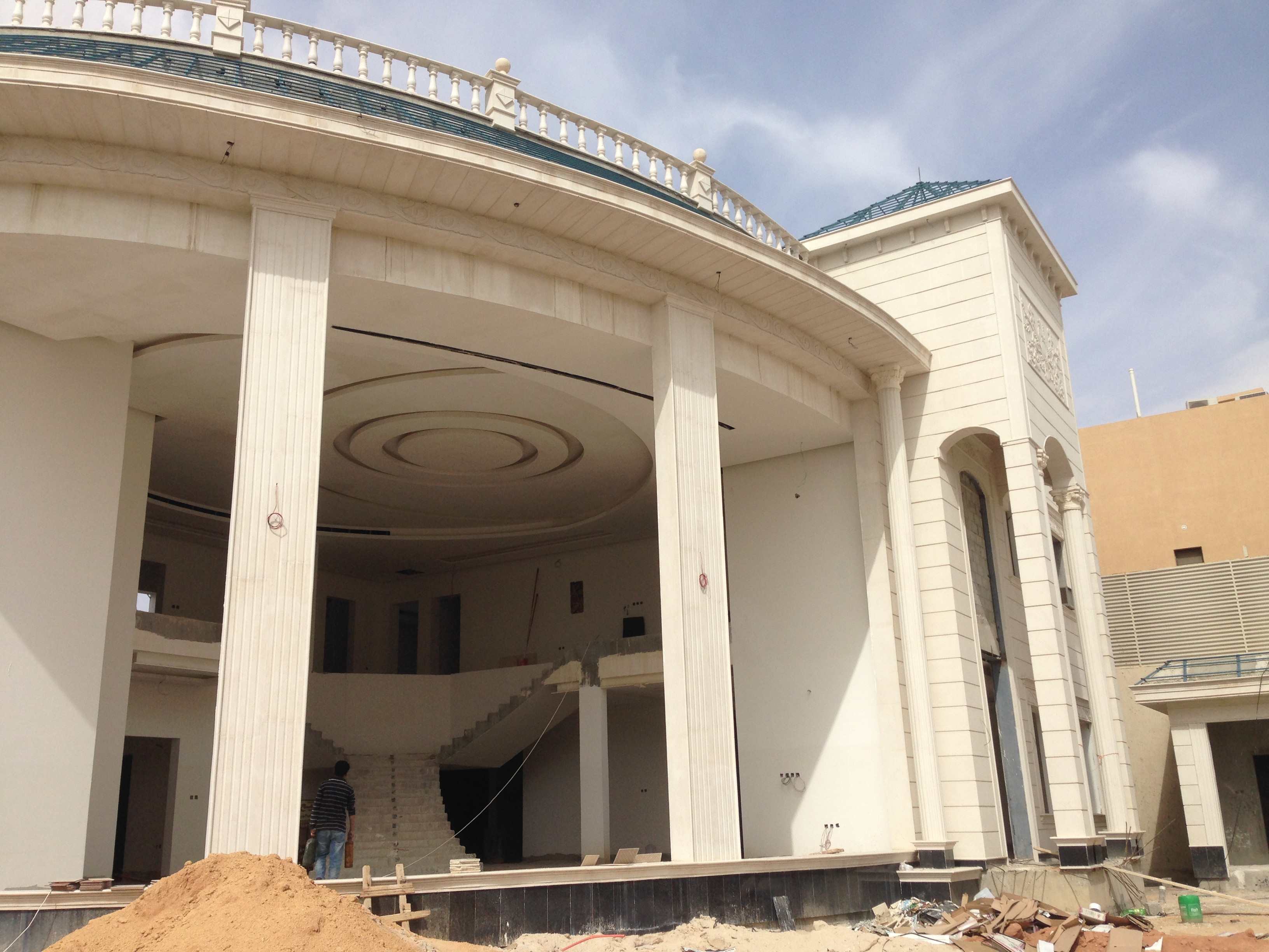 تشطيب واجهات حجر و كسر رخام و بروفايل و GRC في الرياض