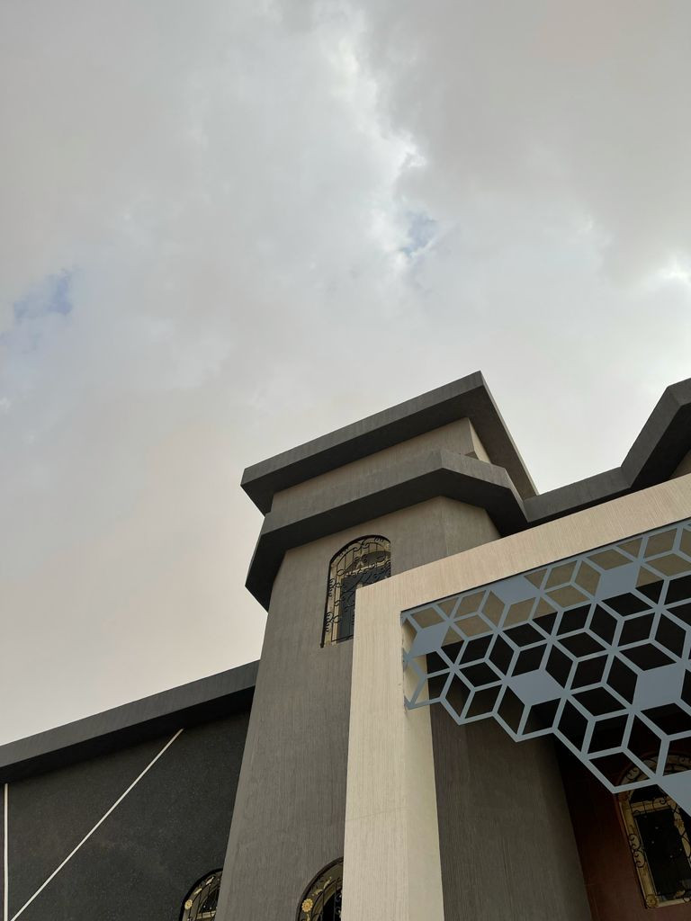ترميم و تشطيب واجهات خارجية و لاندسكيب فاخر في الرياض