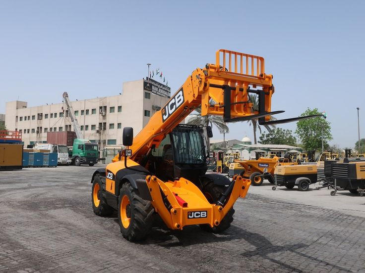 رافعات تلسكوبيه للايجار