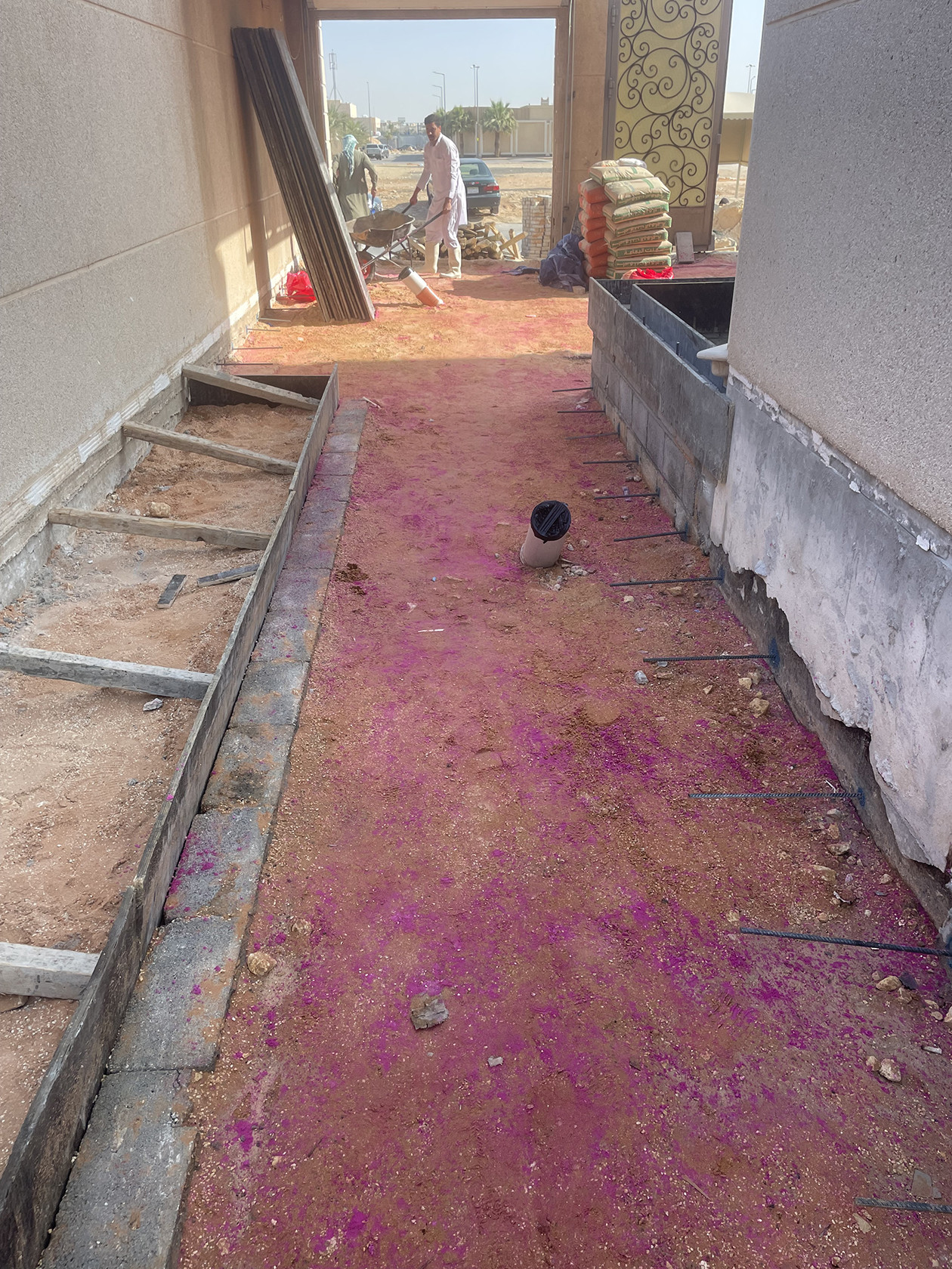 مشرف تشطيبات و مراقبة و إستلام مواقع محترف في الرياض