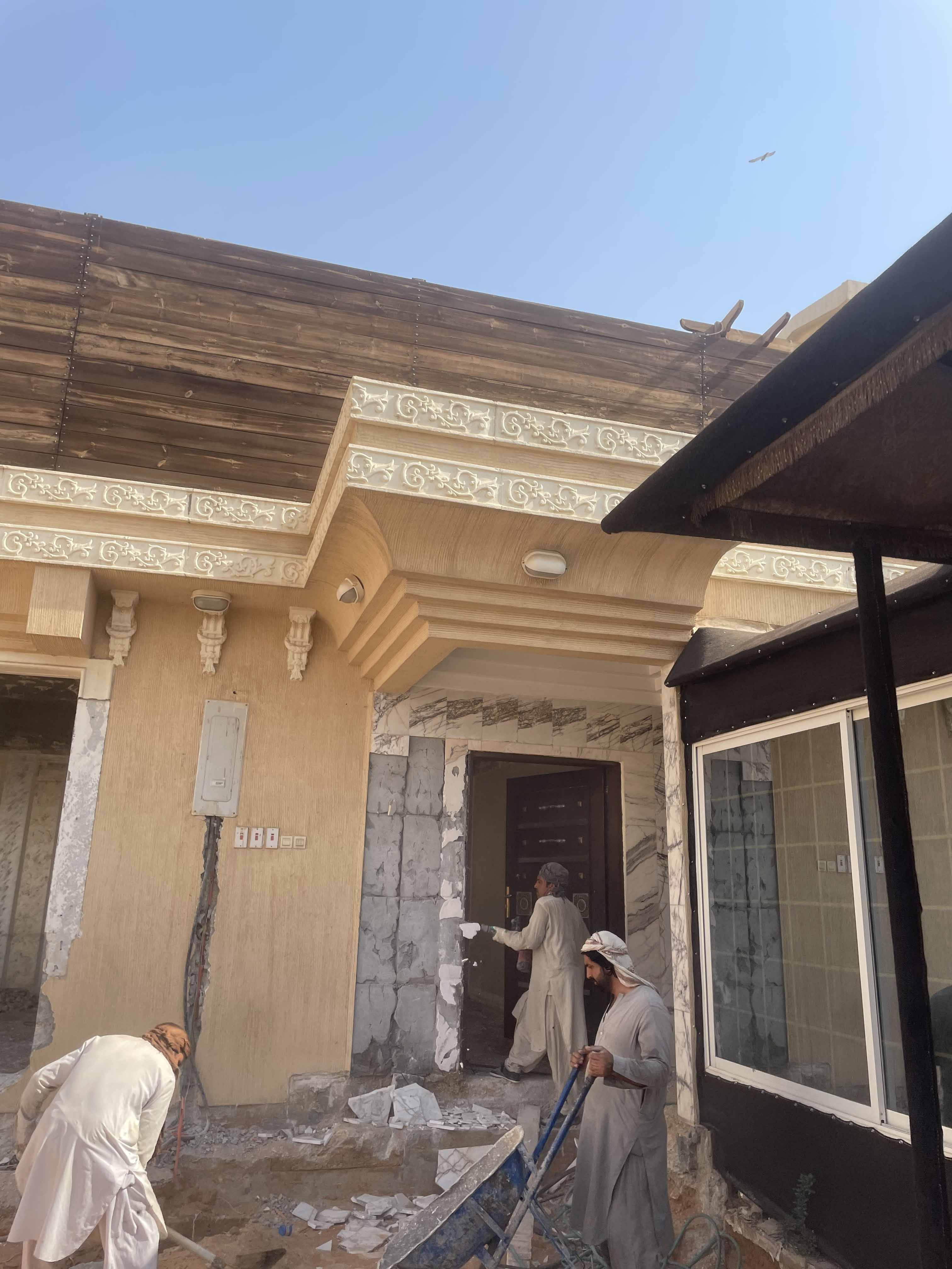 ترميم واجهة خارجية في الرياض من أعمال مصمم الديكور سائد القنبر