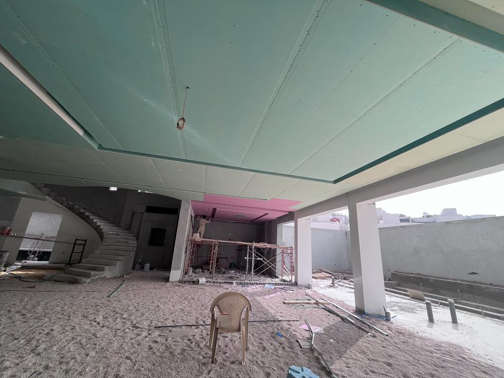 تشطيب جبس بورد مدى أخضر بالرياض حديد 6 ملم فشر نحاس شامل تصميم إشراف و الضريبة المتر 50 ريال