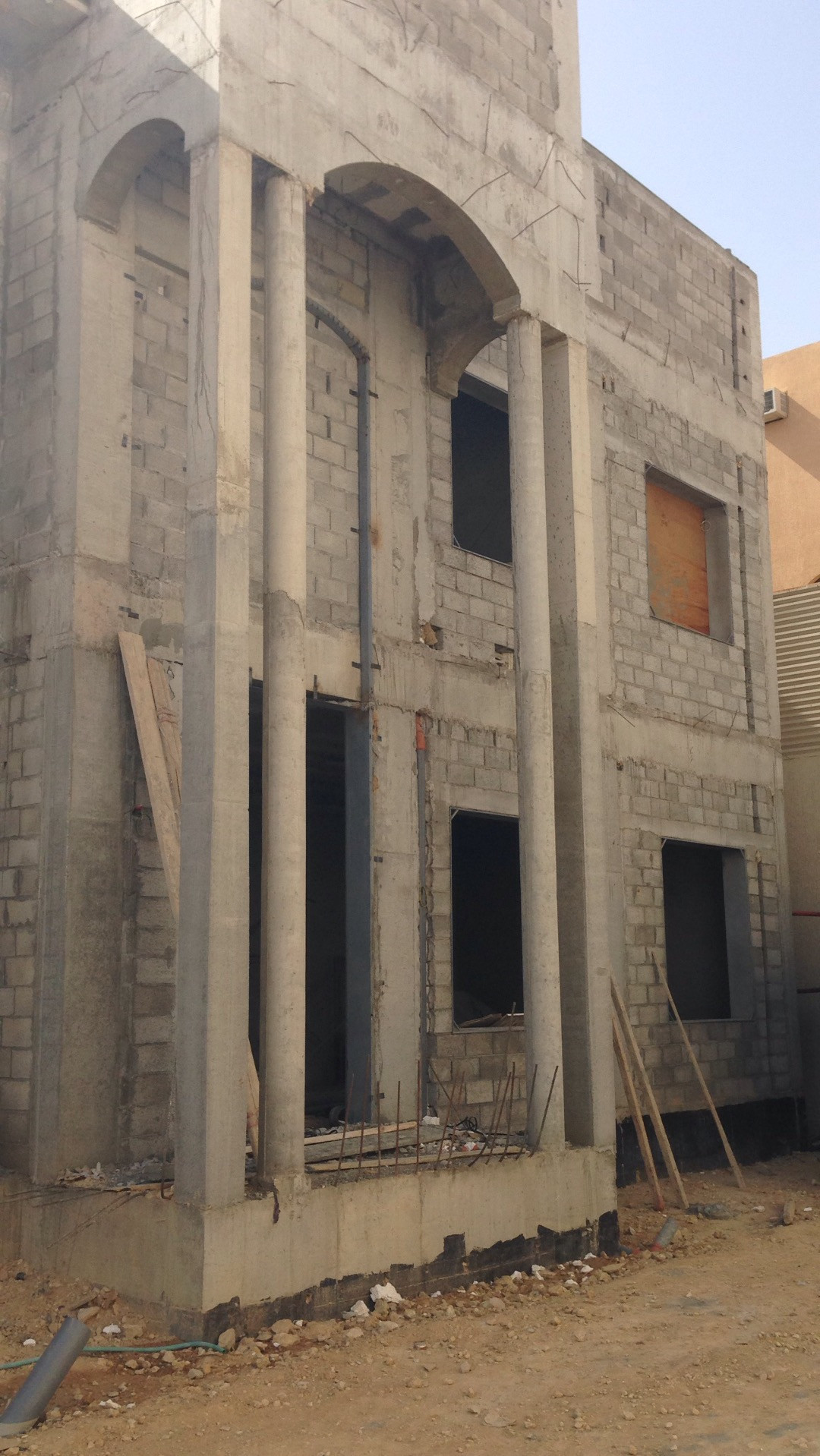 تشطيب واجهة قصر كلاسيك حجر الرياض و بروفايل جوتن في الرياض 0531226345