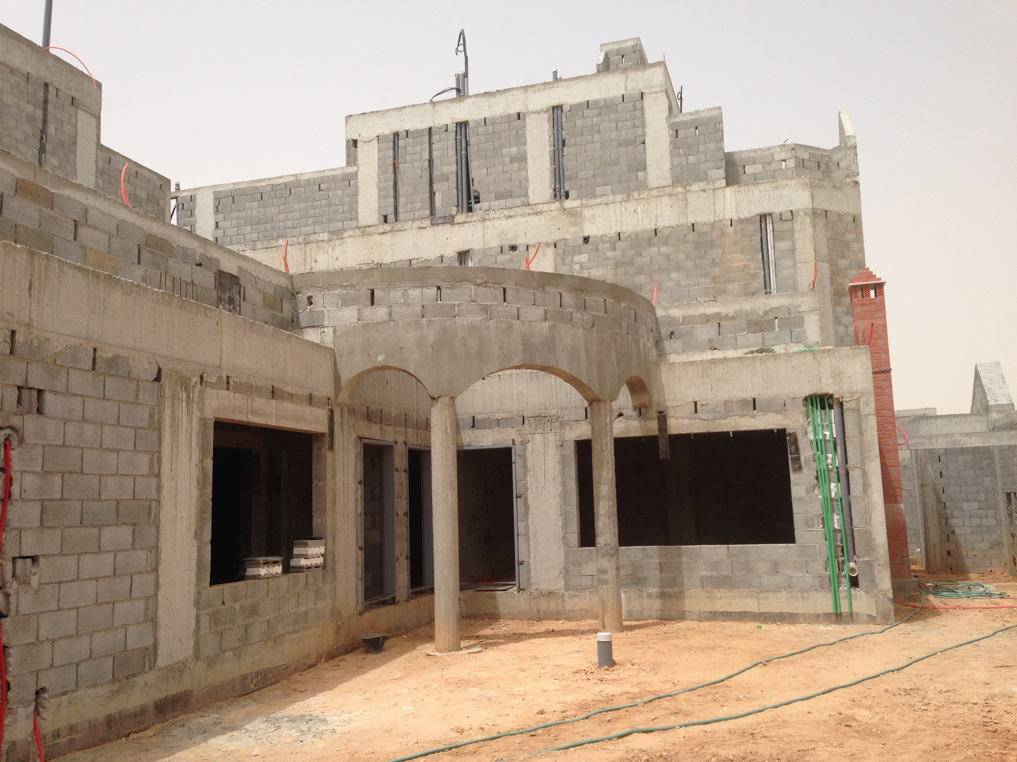 تشطيب واجهة حجر الرياض ضرما . نساح و رخام ترفنتينو و بروفايل في الرياض شامل التصميم و الإشراف مجاني