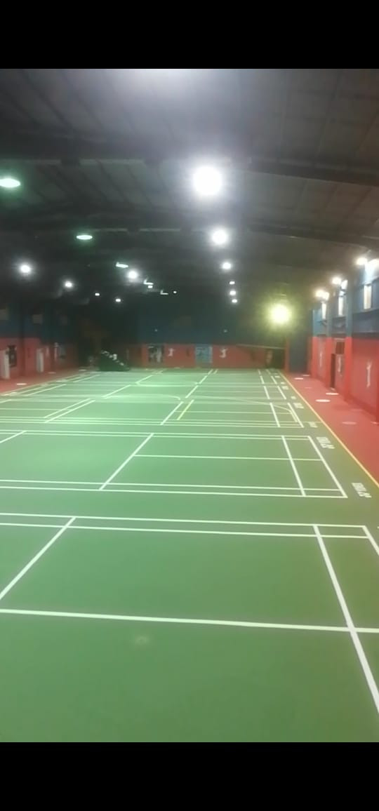 توريد مواد وتركيب ملاعب عشب صناعي وارضيات مطاطيه وملاعب اكريليك بأفضل الأسعار