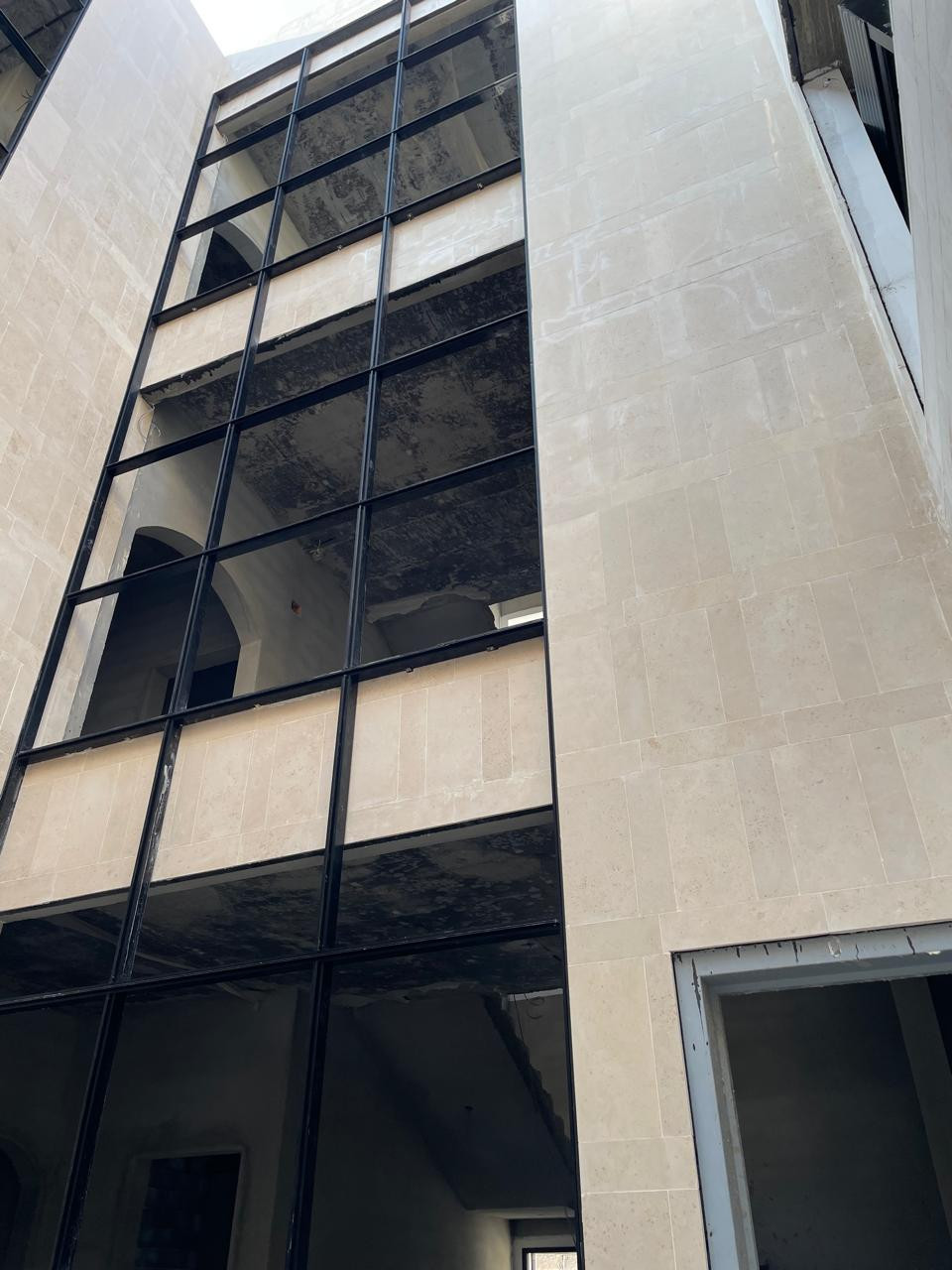 توريد و تركيب حجر ضرما و حجر نساح في الرياض 0531226345