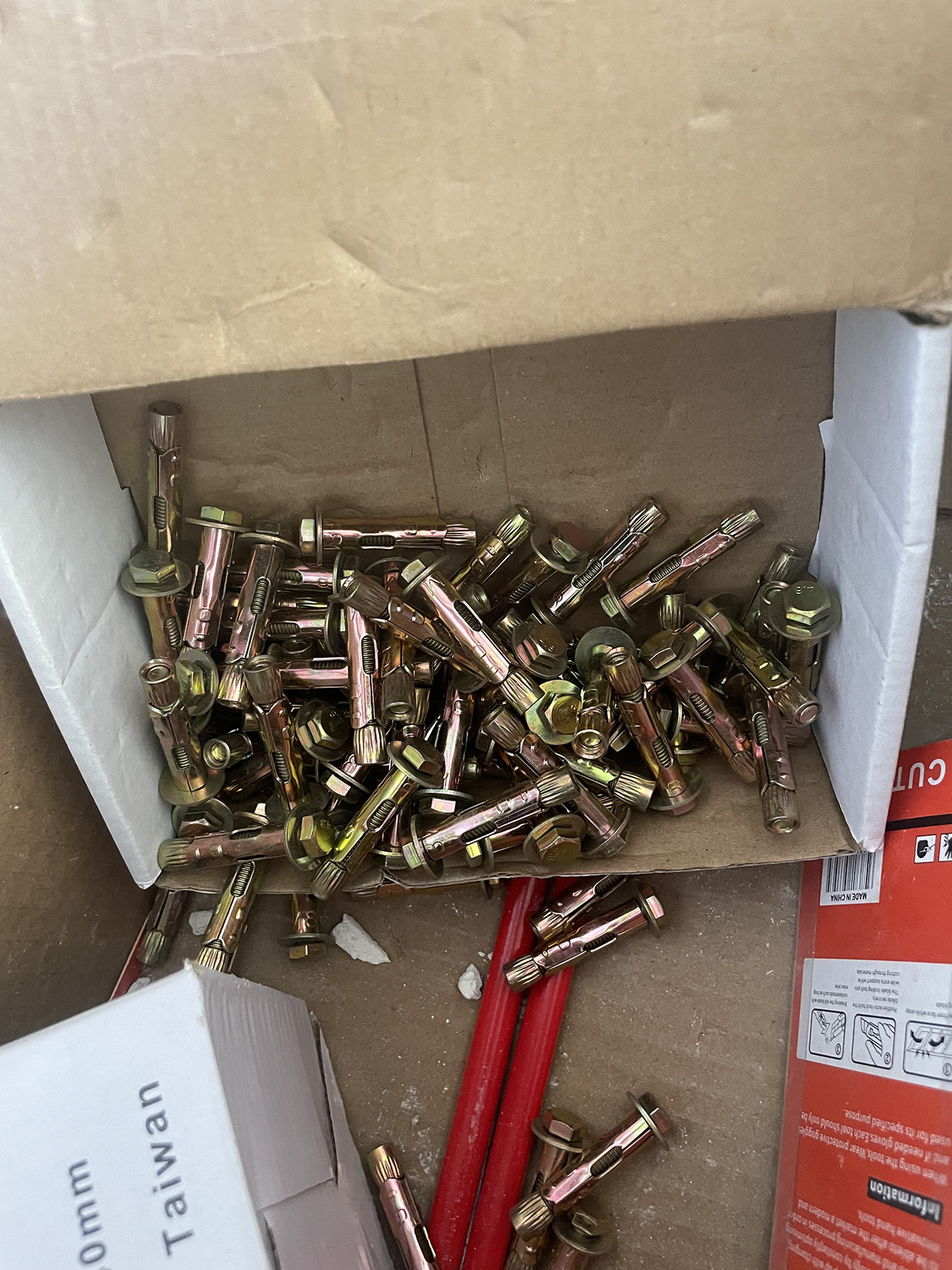 نشطيب جبس بورد أخضر  المدى 12 ملم حديد 6 ملم فيشر نحاس المتر 50 ريال شامل التصميم و الإشراف بالرياض