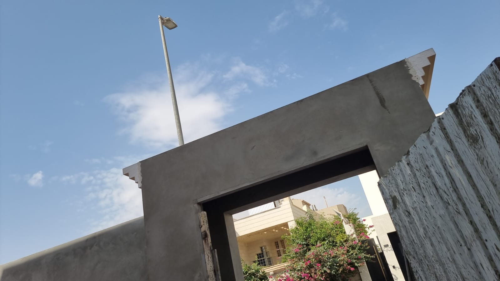 تشطيب واجهات خارجية فوم حجري و صفائح طينية حجرية و بروفايل خارجي في الرياض 0531226345 شامل التصميم